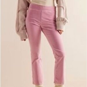 Free People - In my Feelings Velvet Crop Flares Size Small
(Runs a little large)